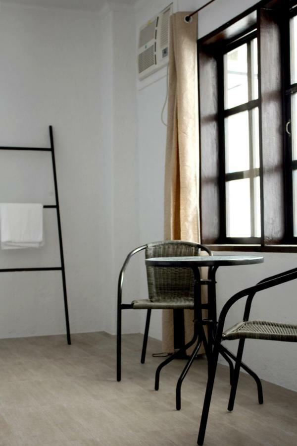 ג'נרל לונה Sentro Suites Siargao מראה חיצוני תמונה